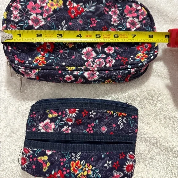 Floral Quilted Cosmetic Bag and Coin Pouch Set - Picture 3 of 8